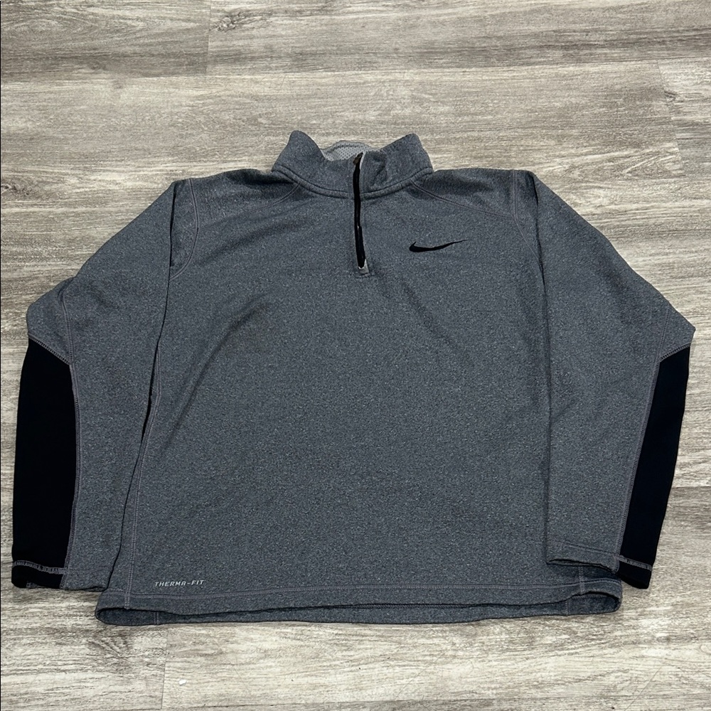 Nike Men's Black and Gray Performance Jacket Sz Med but more of a Sz SM